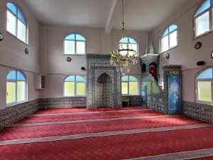 Gelinkaya Köyü Cami