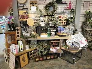 Art Knapp Garden Centre & Florist