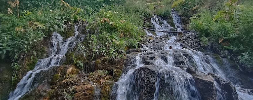 Haft Cheshmeh Waterfall.