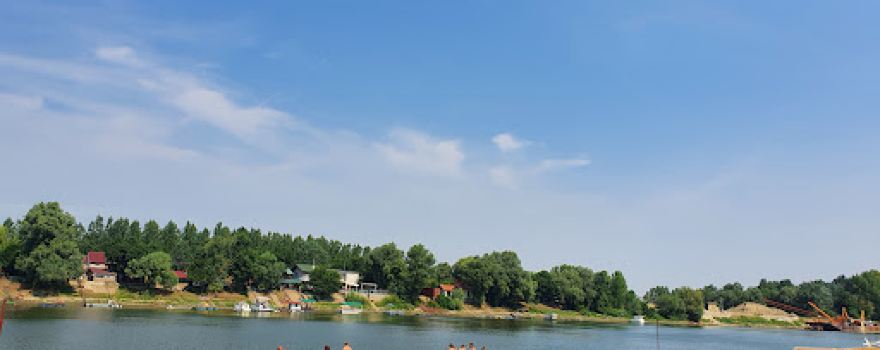 Plaža od kampa Tisa