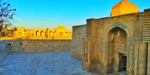 Maghoki-Attar清真寺