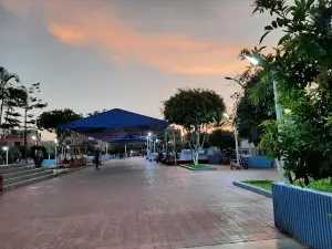 Plaza Miguel Grau