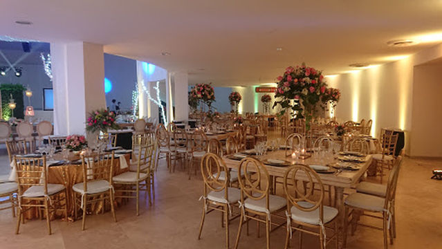 Carmen XXI Convention Center