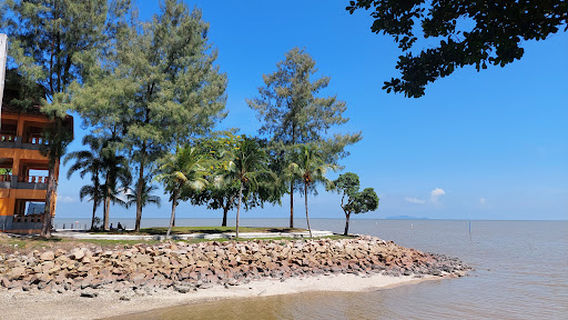 Pontian District