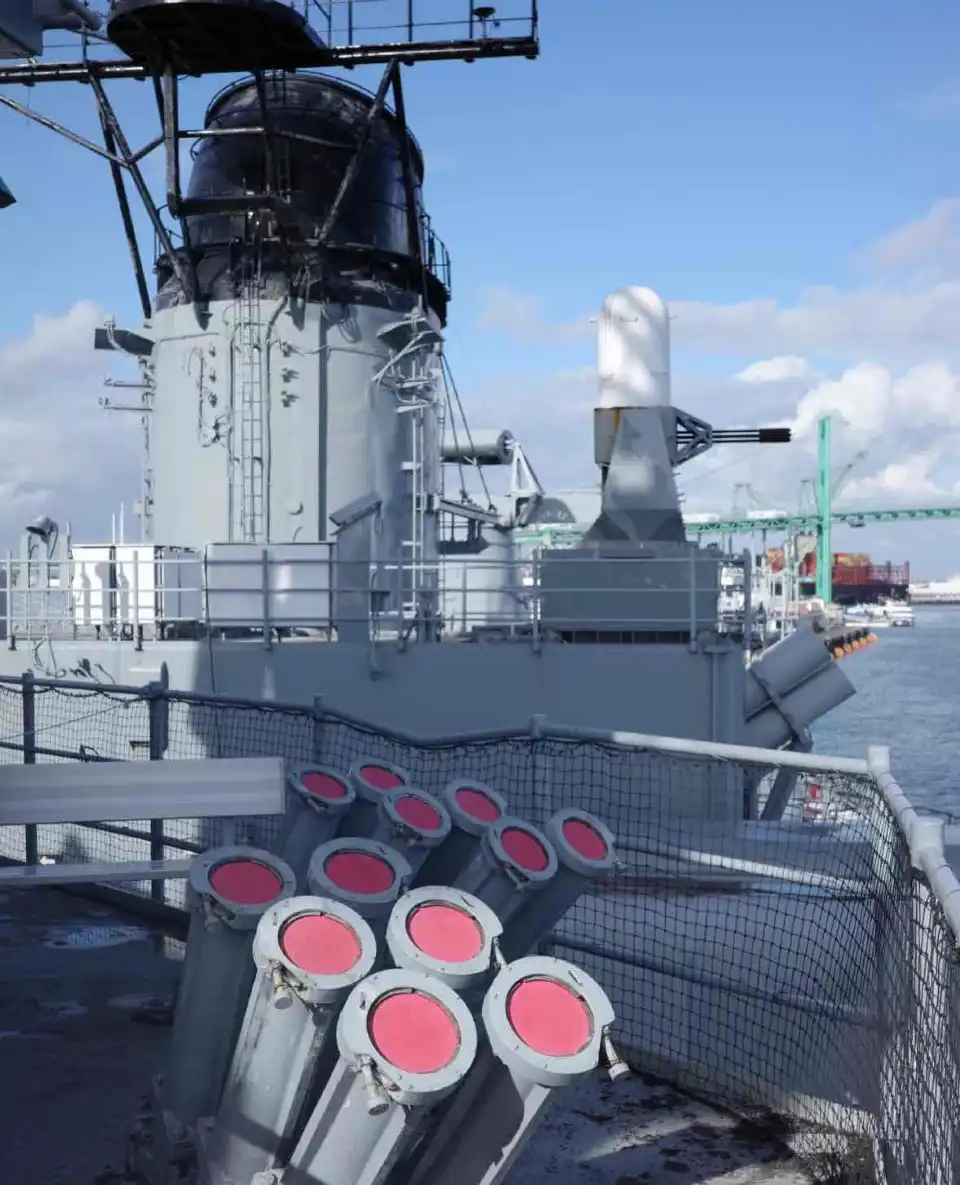 5_Battleship IOWA Museum