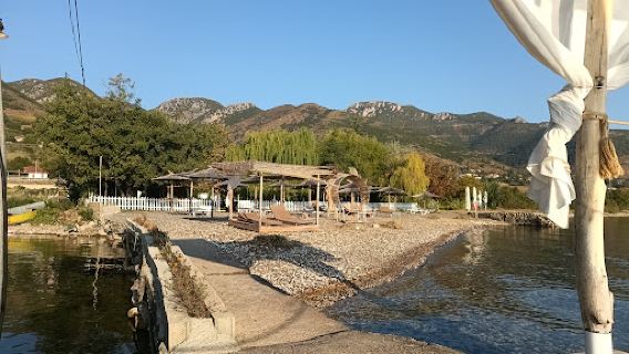 Red Stone Beach Bar Camping Restaurant
