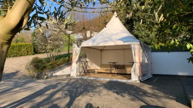 coody zelt Coody Aurora Dome Beige Inflatable Shelter for Outdoors (2-4 person)
