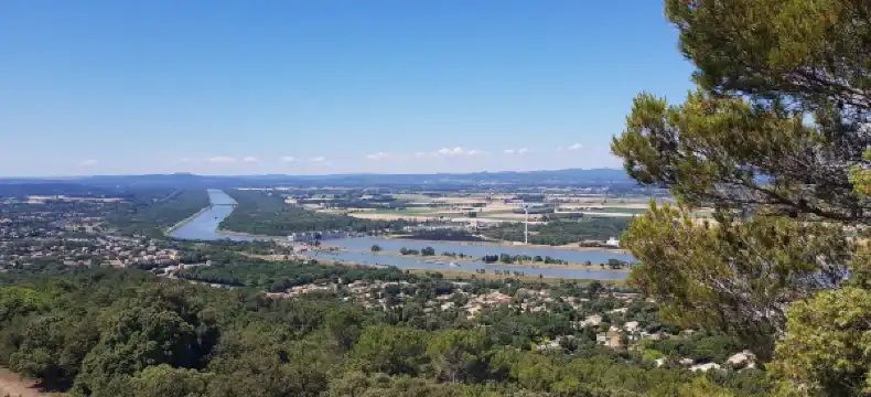 โรงแรมในBollene