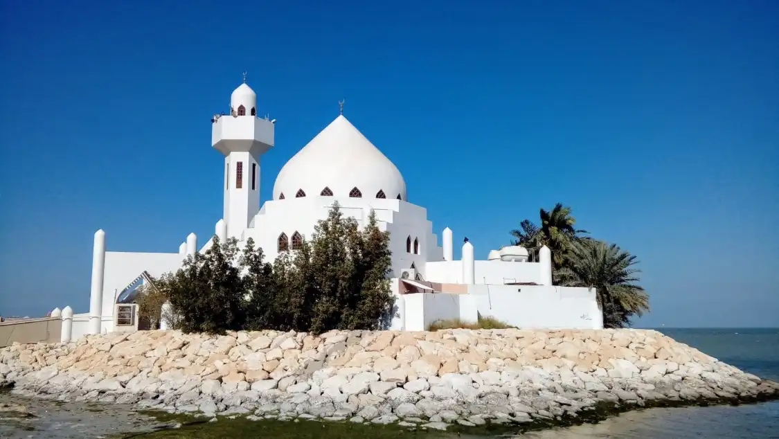 Hotels near New Corniche Khobar