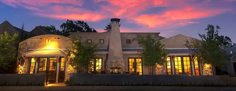 Hotels near Jessup Cellars