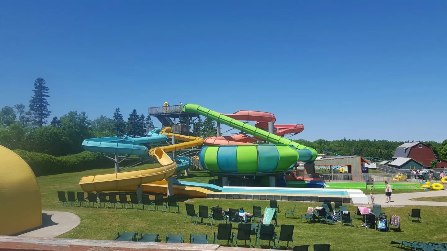 3_Shining Waters Family Fun Park