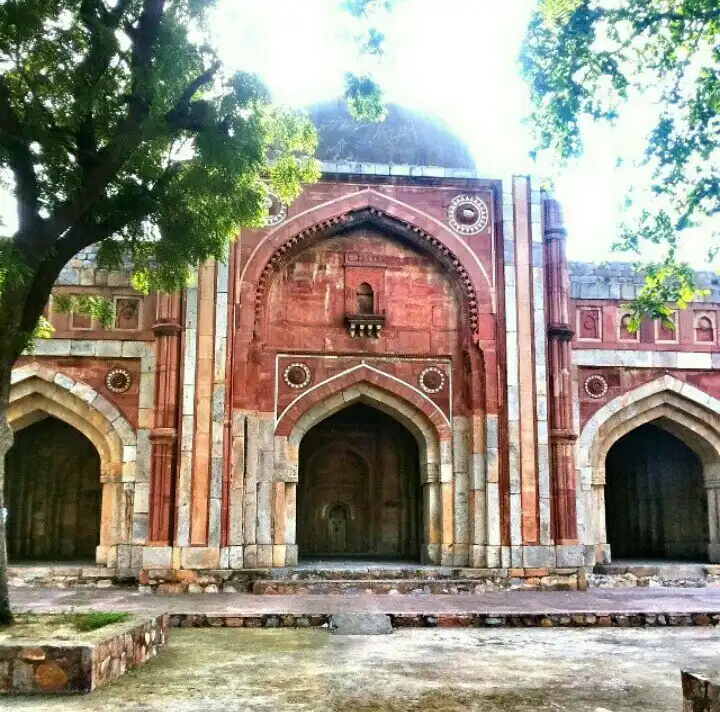 Hotels near Jamali Kamali