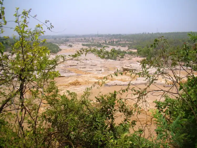 Hotels near Parasnath Temple