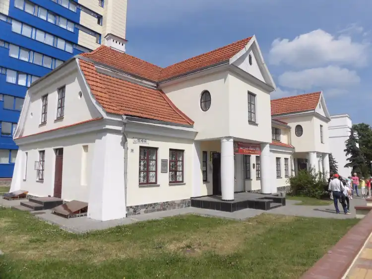 Hotels near Saved Artifacts Museum