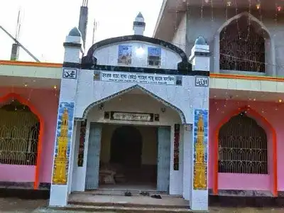 Hotels near Bacha Shah Jame Mosque