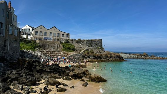 Bamaluz Beach