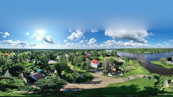 Pamyatnik Knyaz'yam Ryuriku I Olegu