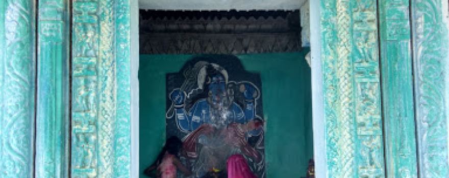 Ancient hazar lingi shiv temple