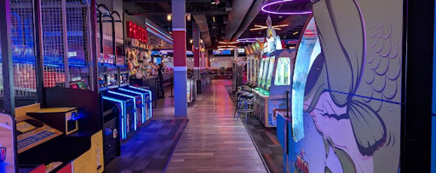 Bowlero Tysons Corner