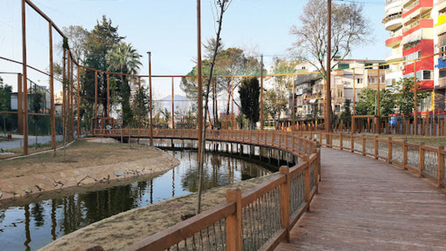 Parku Zoologjik i Tiranës