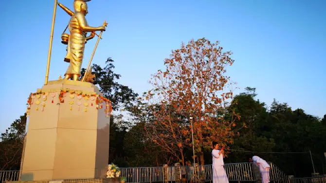 สำนักปฏิบัติธรรมถาวรวนาราม
