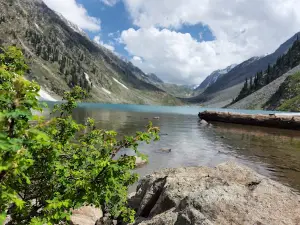 Kundol Lake