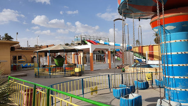 Amusement Park Zoo Sopranos Land