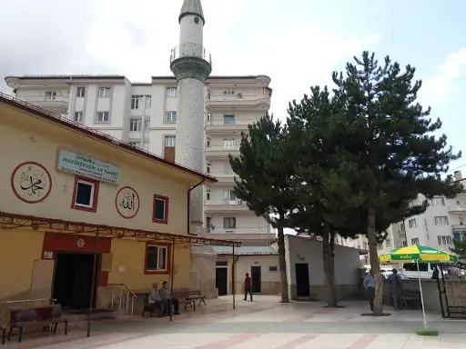 Hayır Severler Cami