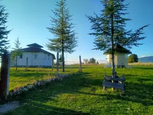 Çukurca Beldesi Selim Ata Türbesi