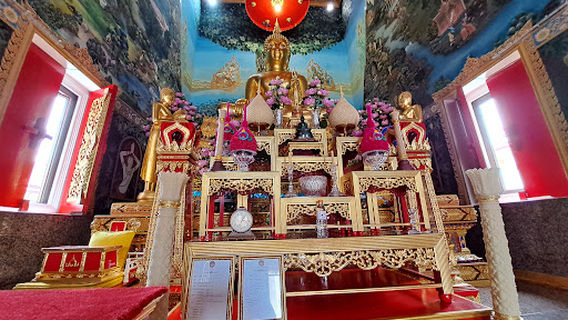 Wat Tako - Luang Phaw Ruay