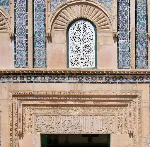 Compare 5 airports near Sfax Ville