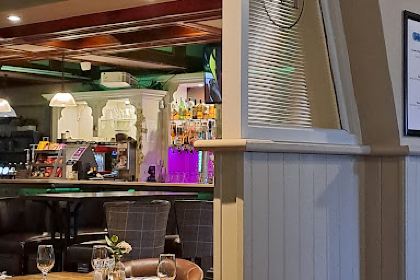 Cusacks Bar at Hayes Hotel