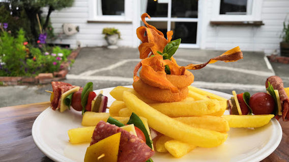 Renwick Arms Country Club