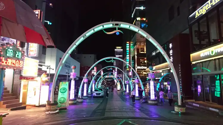 Các khách sạn gần BIFF Square
