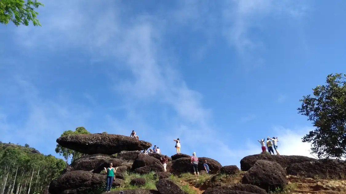 Hotels near Pedra Balao