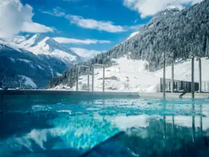 Felsentherme