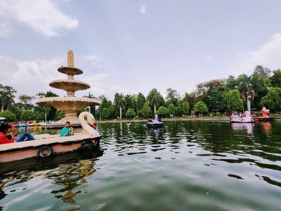Sukhadia Circle Statue