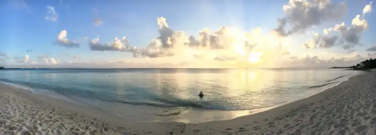 Hotels near Cemetery Beach