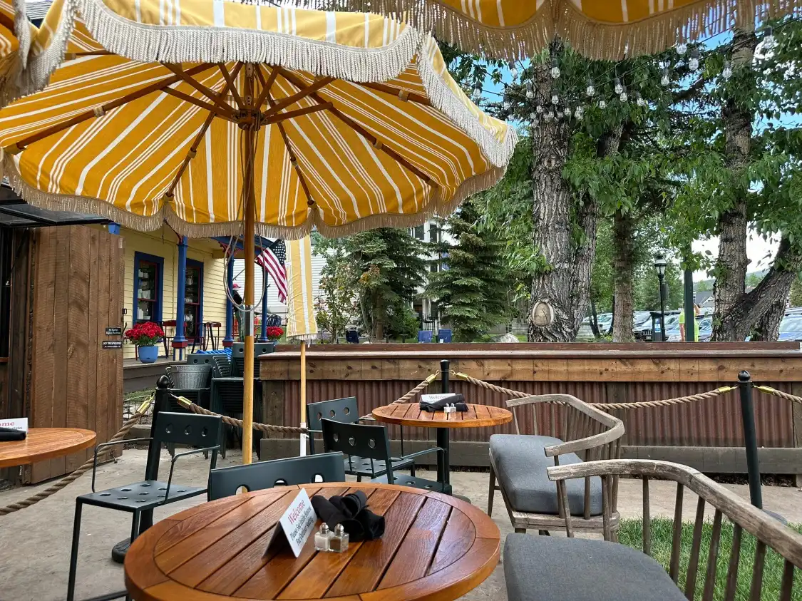 Hotels near Main Street Sports
