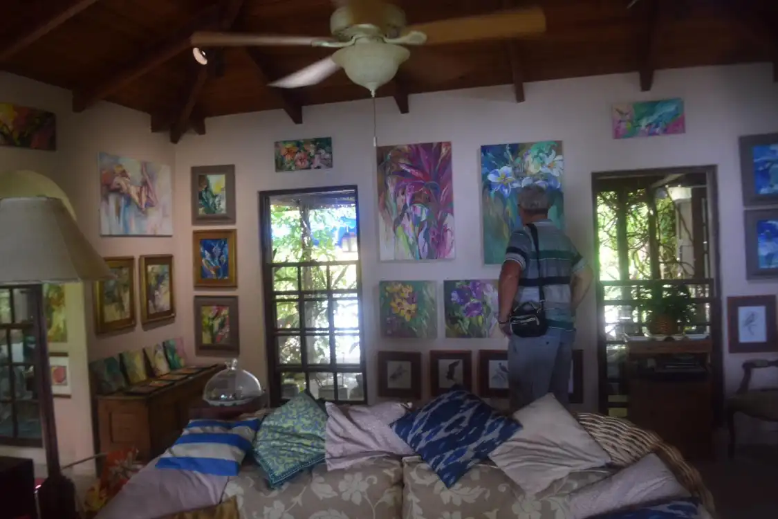 Hotels near Gobinet Art at Coates Cottage