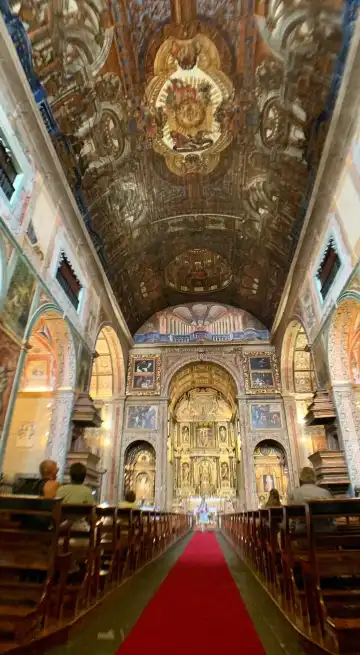 Hotels near The Church of Saint John the Evangelist of the College of Funchal: