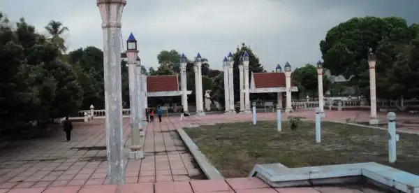 Hotels in Pare