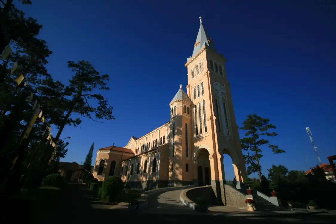 Hotels near Da Lat Diocese Cathedral