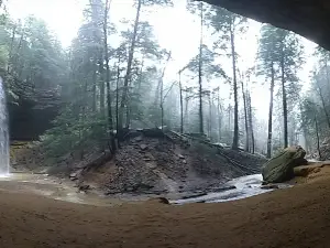 Ash Cave