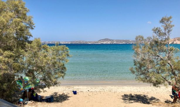 SAILING MILOS