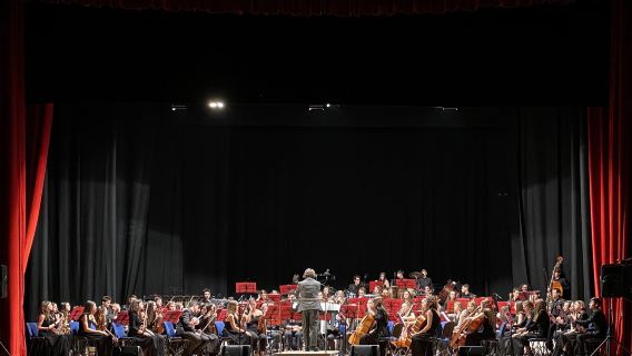 Teatro - Centro Culturale "La Fabbrica"