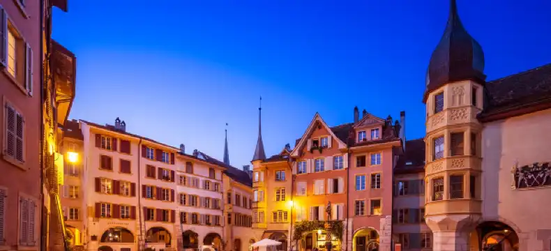 โรงแรมในเบียล