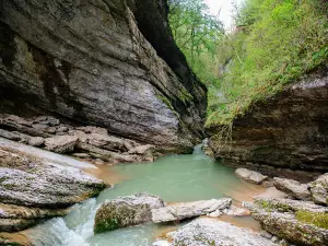 Strazh Guamskogo Ushchel'ya