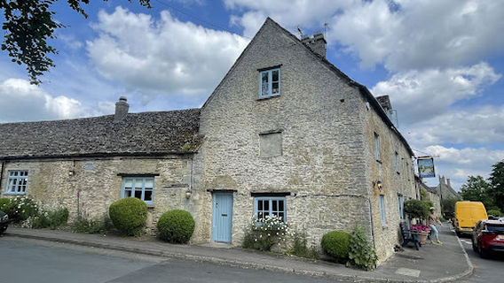 Bibury Camping