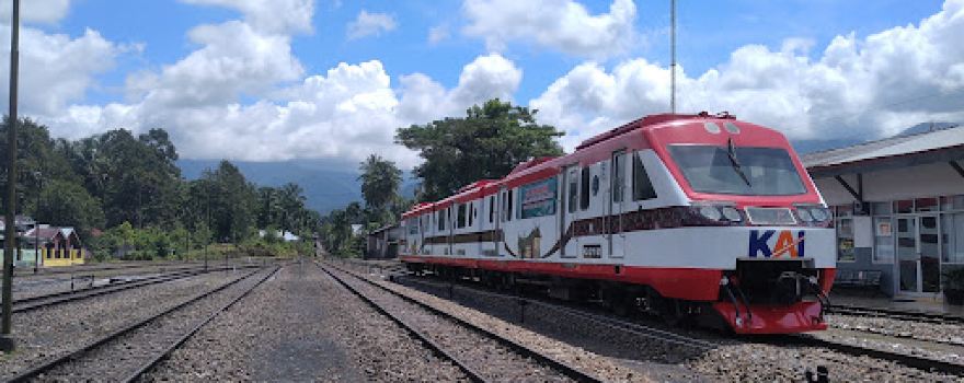 Stasiun Kayu Tanam